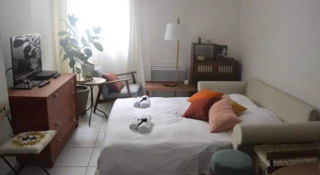 Charming Flat - 6 Mins to Gare Du Nord Metro, Забронировать Апартаменты/квартира Апартаменты Парижа, рядом с Сталинград, Апартаменты/квартира