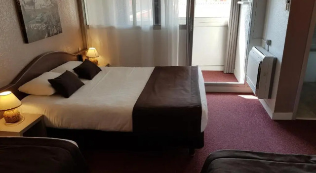 Четырёхместный номер Standard Hôtel Port Beach