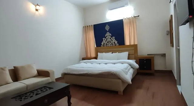 Mulberry Guest House F-11, Book Hotel Hotels in Islamabad with Parking, Parking