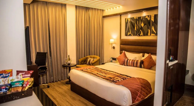 Люкс Regenta Inn Amristar Airport Road by Royal Orchid Hotels Limited