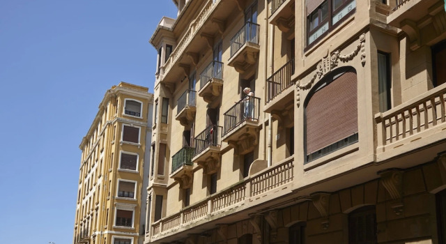 Bermingham Apartment by FeelFree Rentals, Rezerwuj Apartament Hotele w Baskonia z parkingiem, Parking
