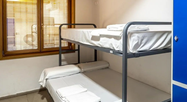 Hostel Welcome Benidorm, Забронировать Хостел Хостелы Бенидорм, рядом с Church of San Jaime and Santa Ana, Хостел