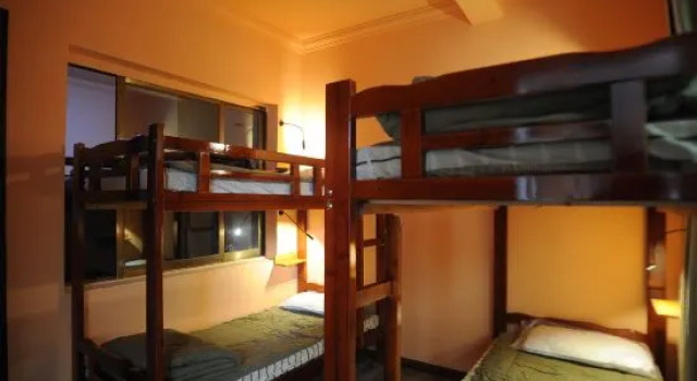 Кровать в общем номере (мужской номер) Guiyang Villa International Youth Hostel