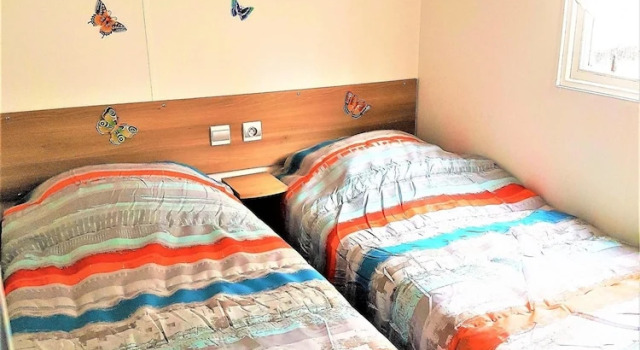 Bungalow With 3 Bedrooms in Saint-jean-de-monts, With Pool Access, Fur