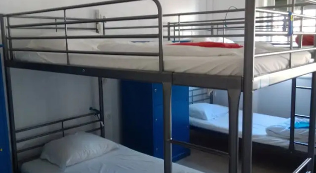 Кровать в общем номере (мужской номер) Old Évora Guest House