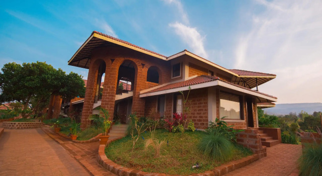 Kyriad Prestige Riverside Amba Ghat by OTHPL, Забронировать Отель Отели штата Махараштры 4 звезды, 4*