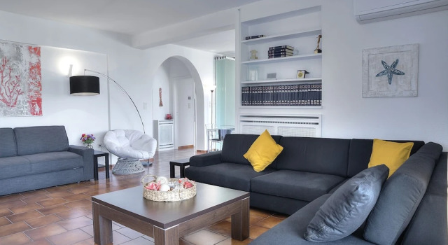 Апартаменты Deluxe Athens Glyfada Riviera Apartment