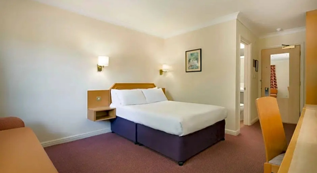 Номер Days Inn by Wyndham Southampton Rownhams
