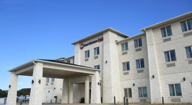 Четырёхместный номер Standard Merica Inn & Suites