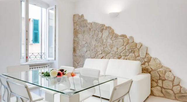 Sarzana White Apartment nel Centro Storico, Забронировать Апартаменты/квартира Сарцана Лигурия