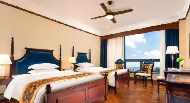 Полулюкс Deluxe Taicang Wendefu Hotel (Liuhe Ancient Town)