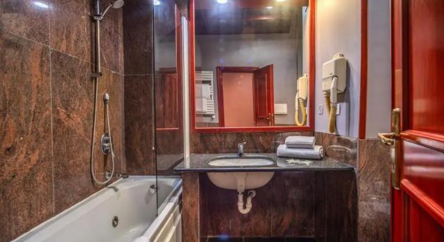 Двухместный номер Small Madison Hotel