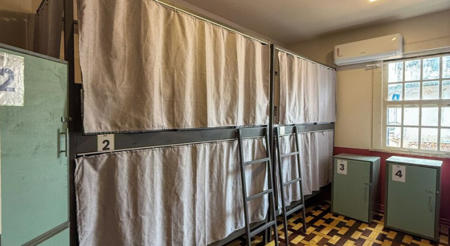 Кровать в общем номере Local Hostel e Suites Belem