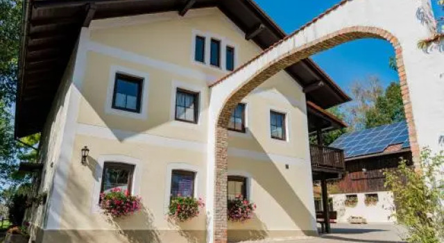 Ferienhaus Schmiedehof, Varaa Huoneisto Hotellit Baijeri pysäköinnillä, Pysäköinti