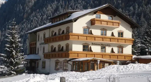 Gasthof Alpenrose, 予約 ホテル Mallnitz Mölltaler Glacier
