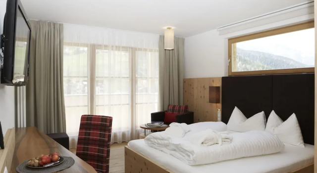 Двухместный номер Deluxe с балконом Hotel Stoeres - Stores Active wellbeing