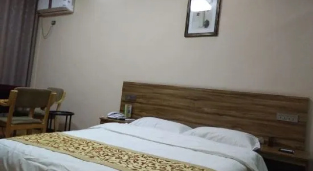 Люкс Xinye Jinchen Business Hotel