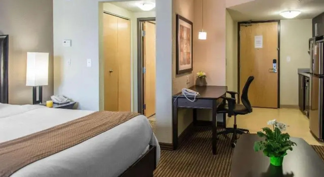 Одноместный номер Standard MainStay Suites Winnipeg