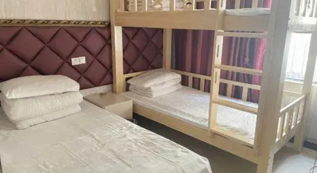 Zhoukou Jiujui Express Hotel, Rezervovat Hotel Zhoukou Henan
