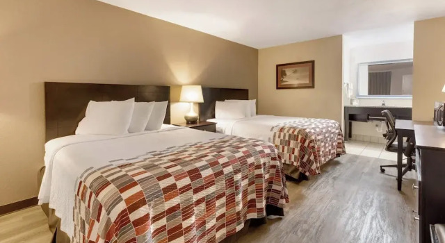 Четырёхместный номер Standard Red Roof Inn Gulfport - Biloxi Airport