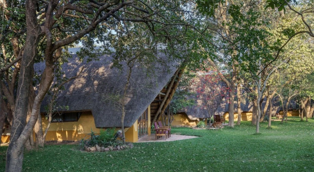 Двухместное шале с балконом Protea Hotel by Marriott Lusaka Safari Lodge