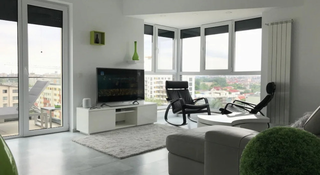 Апартаменты Luxury с балконом Luxury Westpark 2 Residence Lake View W2