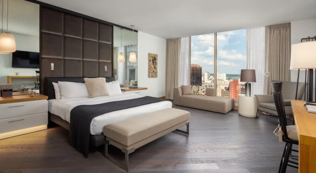 Двухместная клубная студия Premium The Windsor Suites