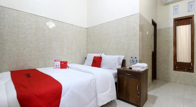 RedDoorz near Museum Gunung Merapi, Prenota Hotel Pakem Yogyakarta Province