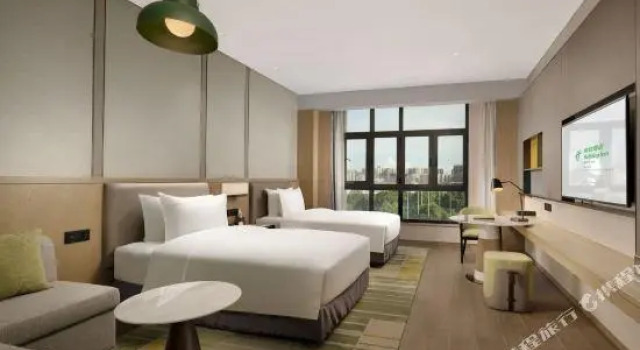 Двухместный люкс Business Holiday Inn Foshan Nanhai Central by IHG