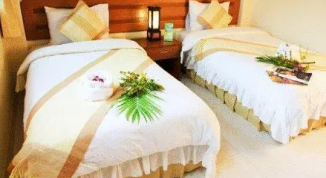 Rithima Srichumsaeng Riverside Resort, Забронировать Курортный отель Курортные отели Пхетчабури, Курортный отель
