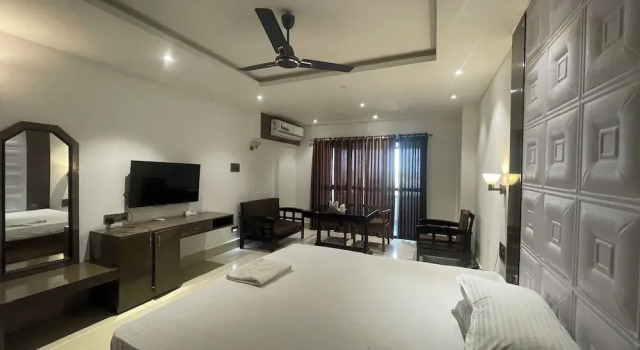 Люкс Hotel Living Hub