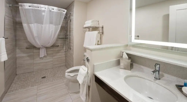 Номер Standard Encore Suites by Service Plus Inns