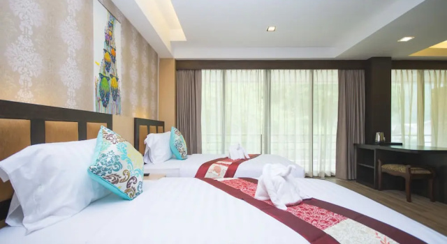 Семейная студия Deluxe Phi Phi Nice Beach Hotel Hip