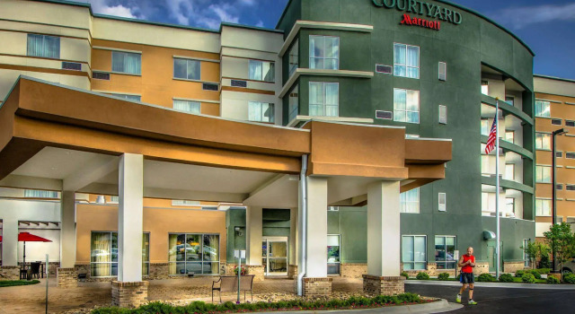 Courtyard by Marriott Charleston Downtown/Civic Center, Rezerwuj Hotel Charleston Zachodnia Wirginia