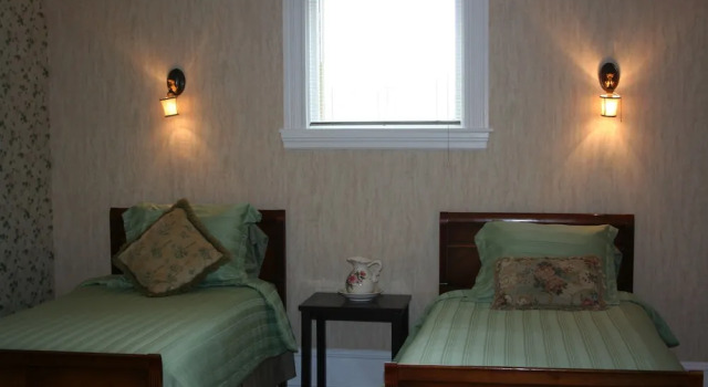 Sackville Bed & Breakfast, Buchen Sie Hotel Sackville 
