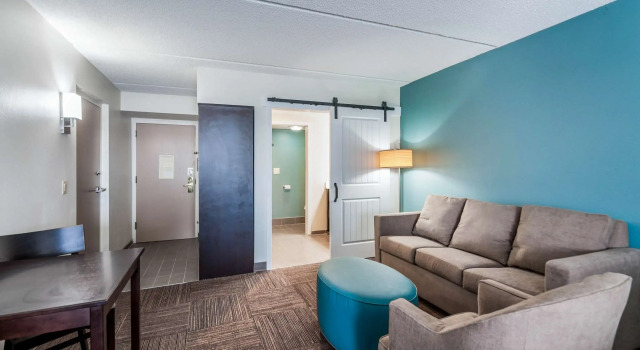 Четырёхместный люкс Sleep Inn & Suites Rehoboth Beach