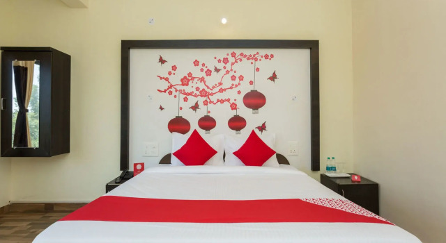 OYO 12936 Hotel Paradise