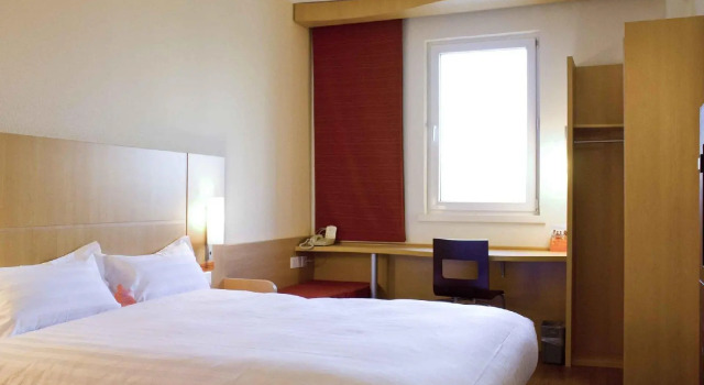 Ibis Hotel Jiangyin, Book Hotel Hotels in Jiangyin with Breakfast, Breakfasts