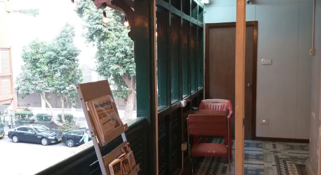 Трёхместный номер Superior c 1 комнатой с балконом и с видом на город Carlton Hotel Mumbai - Behind Taj Mahal Palace Colaba Mumbai