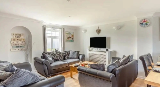 4 bed Lodge Newquay Cornwall Holiday Park Sleeps 8