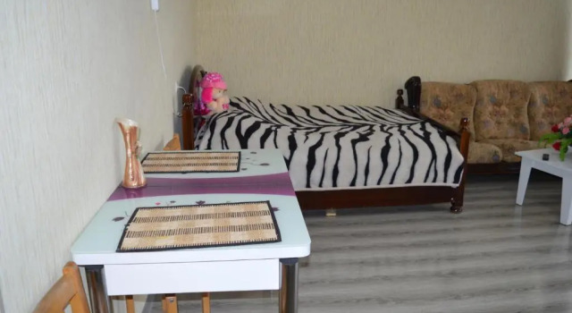 L&V House With Balcony, Забронировать Отель Тбилиси Регион Тбилиси, рядом с Концертный зал Тбилиси