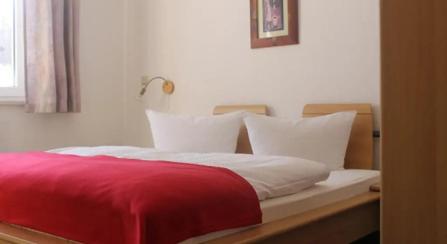 Hotel Ahornberg, Book Hotel  