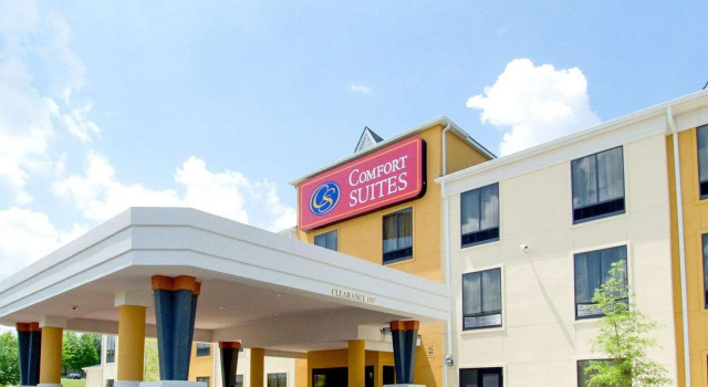 Номер Standard Comfort Suites Airport South