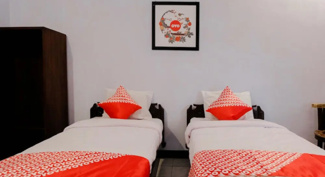 Hotel Palem 1 by OYO Rooms, Rezerwuj Hotel Hotele w Malang z basenem, w pobliżu Taman Rekreasi Kota, Basen