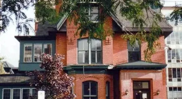 Inn On Somerset, Varaa Hotelli Ottawa 