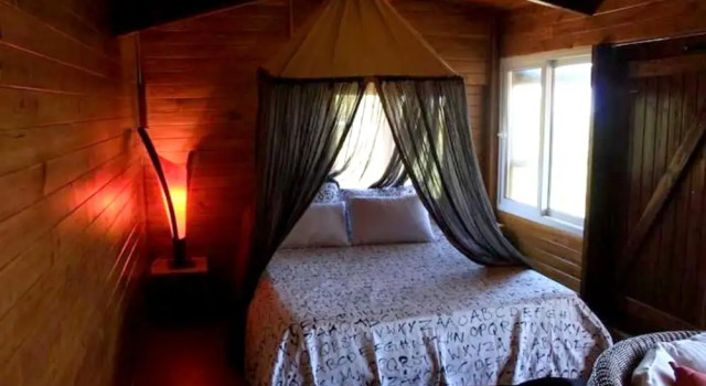 Bungalow with One Bedroom in Petite Ile, with Wonderful Sea View, Furnished Garden And Wifi - 9 Km From the Beach, Reservar Hotel Petite-Ile Saint-Pierre