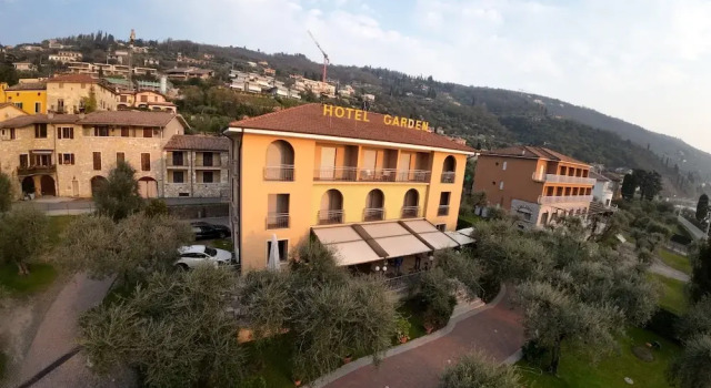 Hotel Garden, Забронировать Отель Отели в центре Торри-дель-Бенако, в центре