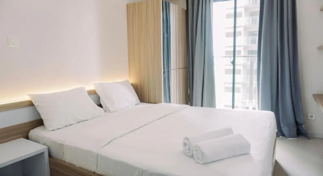 Студия Homey And Minimalist Studio At Daan Mogot City Apartment