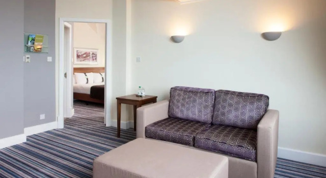 Люкс Holiday Inn Glasgow - East Kilbride by IHG