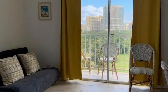 Your Little Piece of Paradise Pool, BBQ & Wifi at Inn on the Park 613, Rezerwuj Hotel Waikiki Honolulu